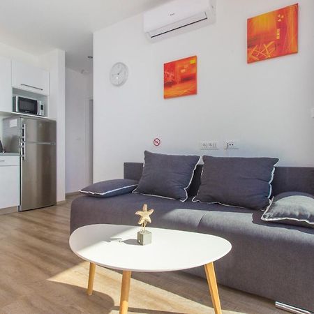 Villa top of Murter, one bedroom apartment 2 Buitenkant foto