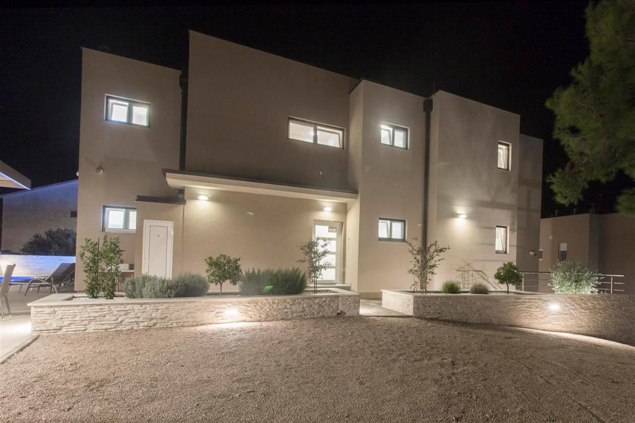 Villa top of Murter, one bedroom apartment 2 Buitenkant foto